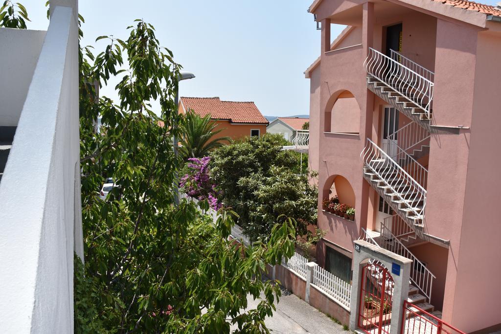 Apartments Mistral Оребич Экстерьер фото