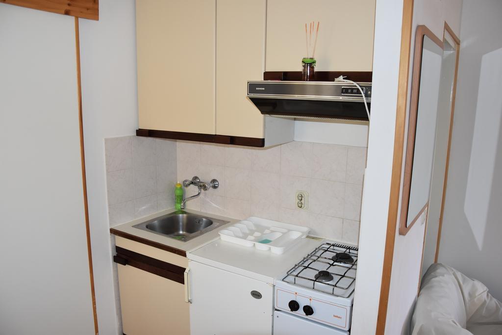 Apartments Mistral Оребич Экстерьер фото