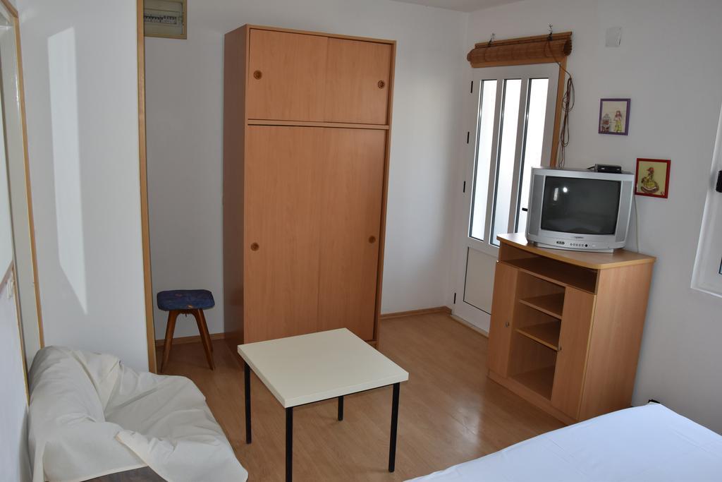 Apartments Mistral Оребич Экстерьер фото